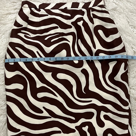 Constance Saunders Linen/Silk Suit - Picture 11 of 16